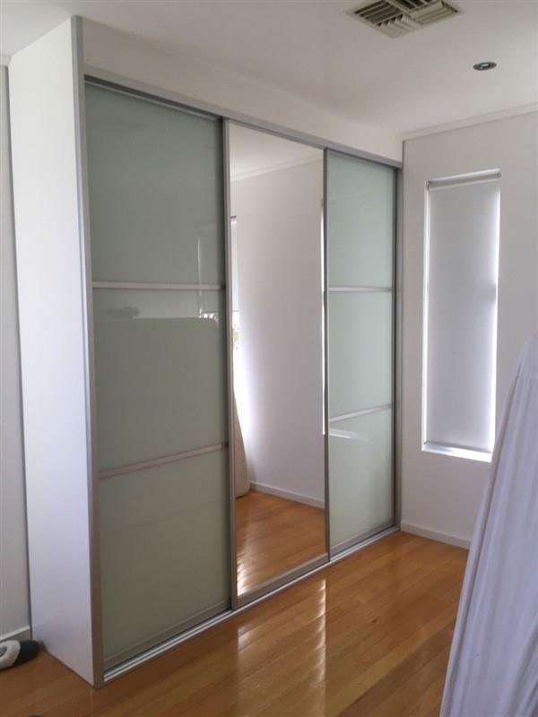 5 Essential Questions to Consider When Designing Built-in Wardrobes