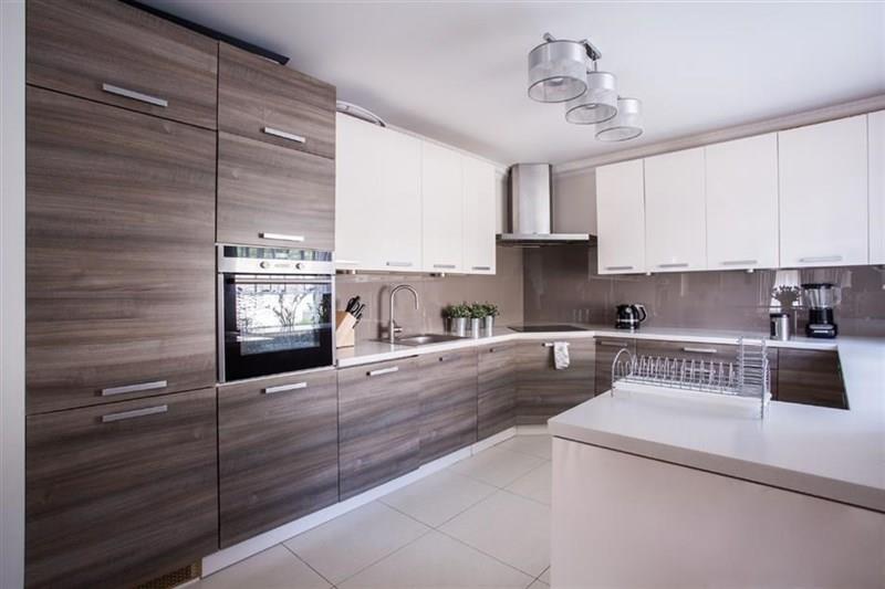 Small Kitchen? We Can Make The Most Of Your Kitchen Space!